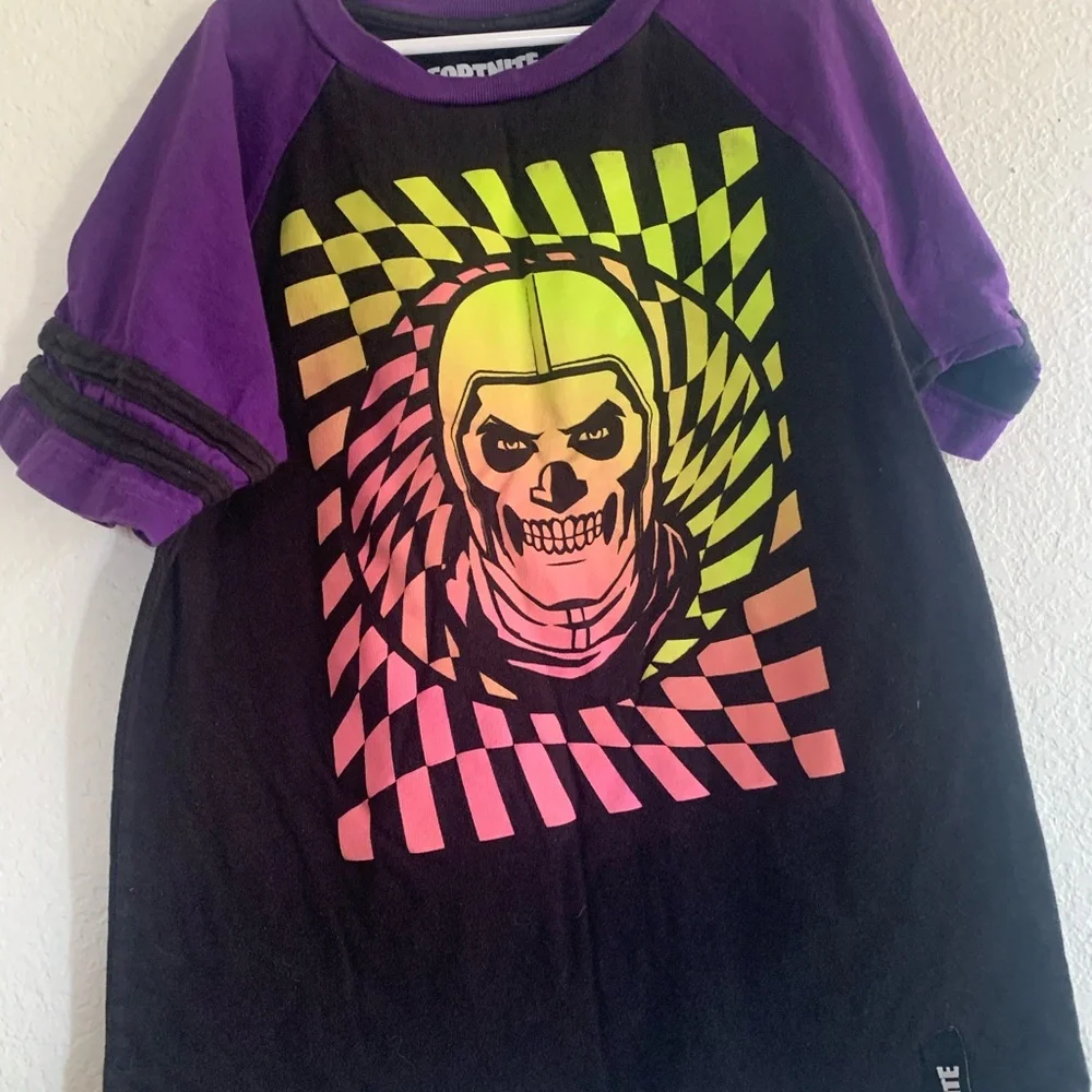 Marvel Short Sleeve Tees in Gray and Purple - Picture 5 of 12